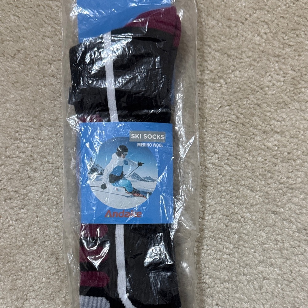Black and Red Ski Socks Size Medium New in Package